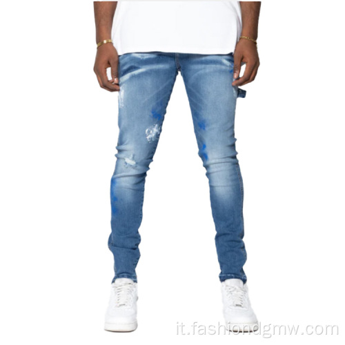 Pantaloni jeans strappati dritti